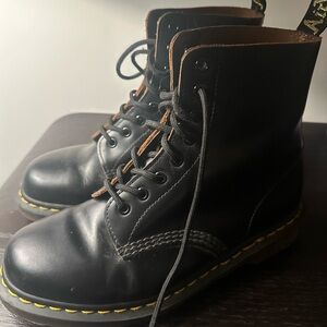 Made in England Dr Martens - Women’s 9 (US) 7 (UK)
